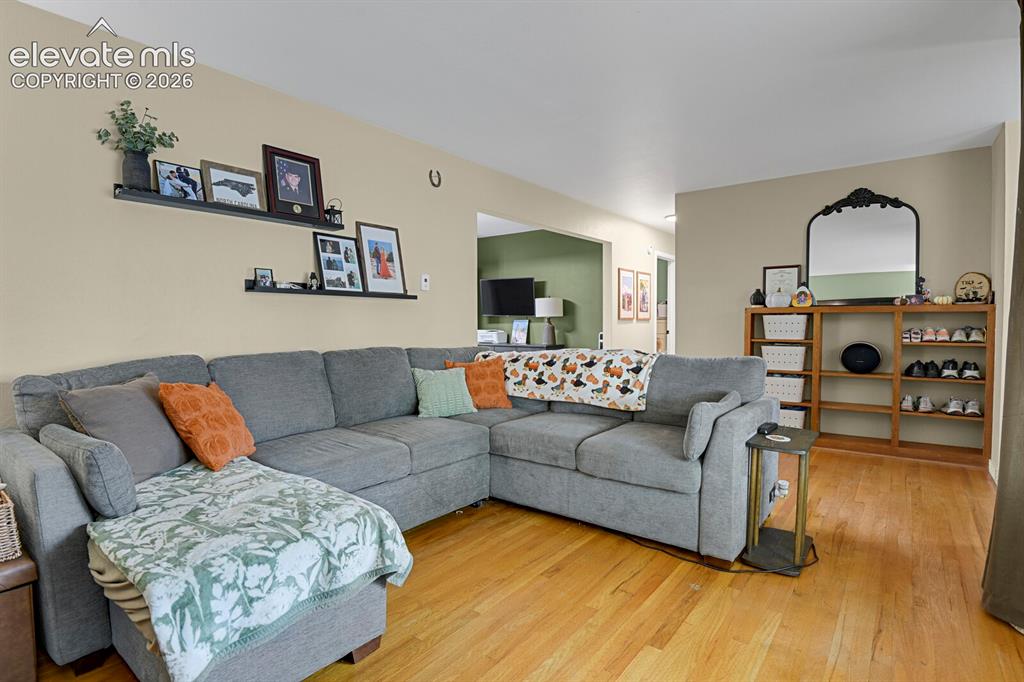 Image 6 of 27: Living Room
