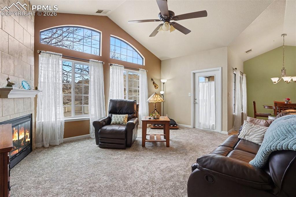 Image 2 of 31: Living Room