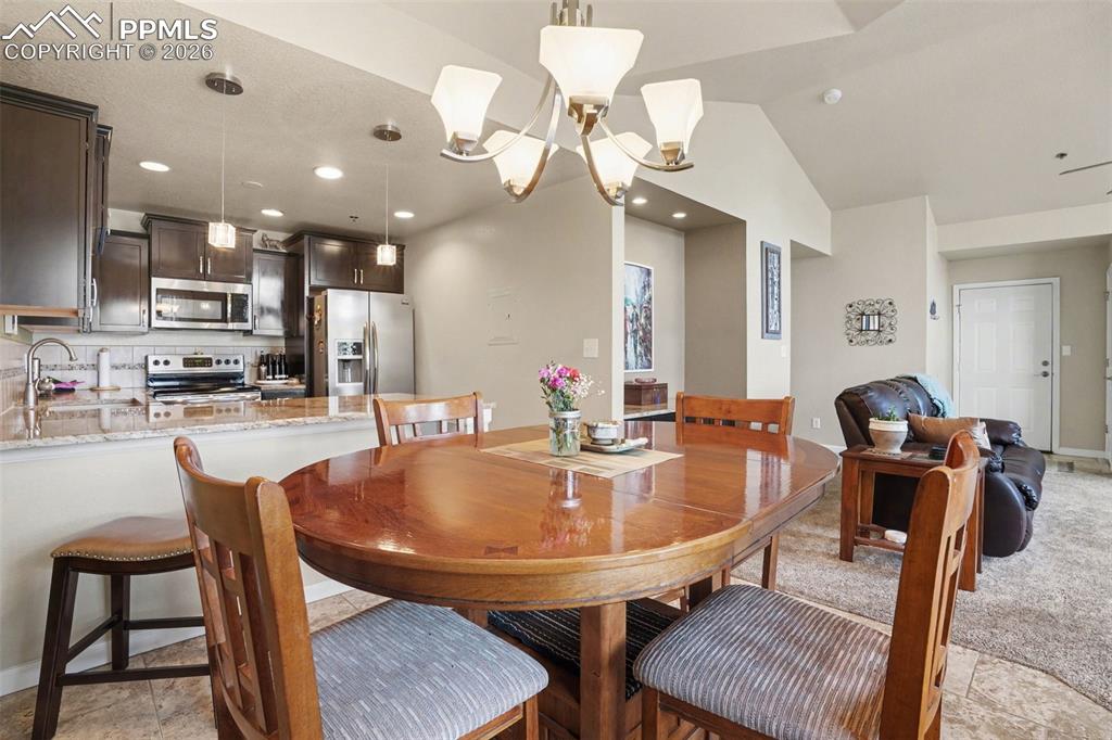 Image 6 of 31: Dining Area