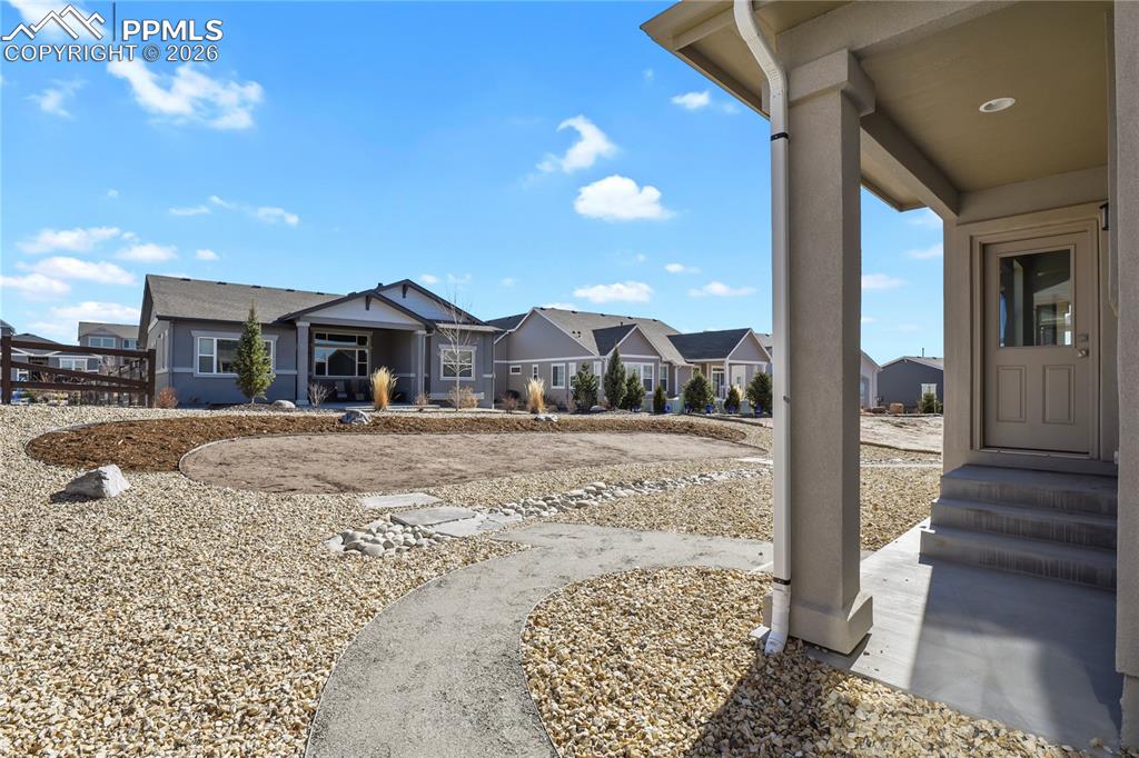 Image 41 of 43: Patio