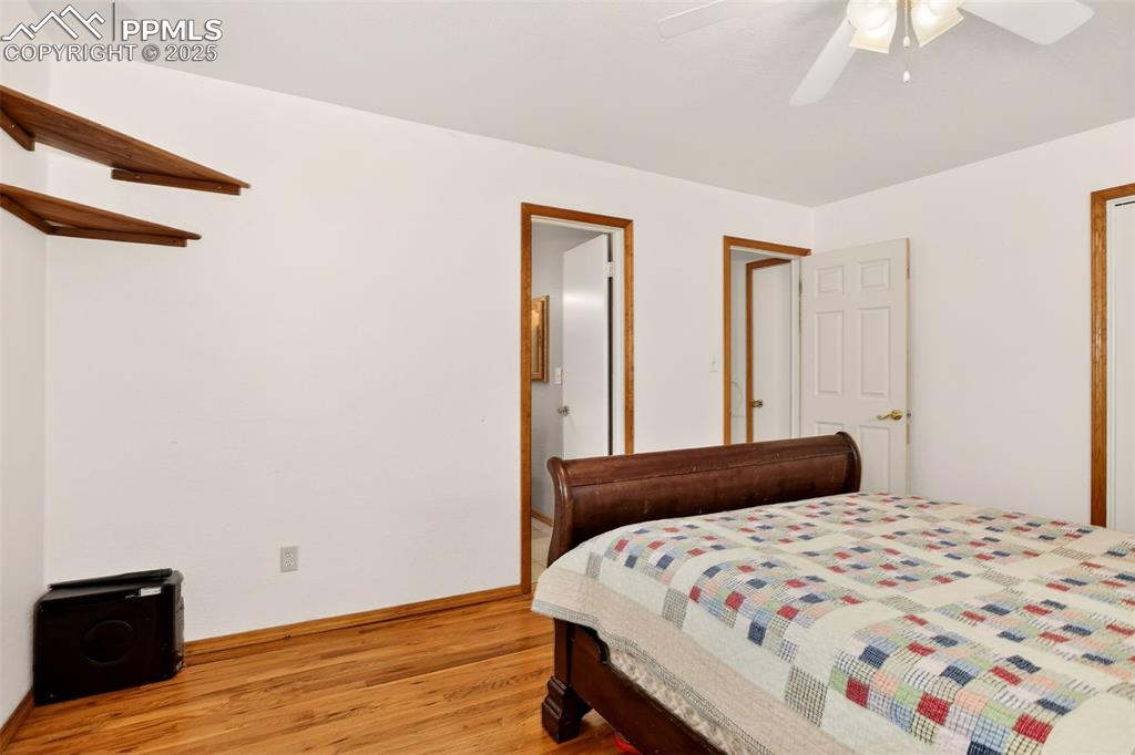 Image 13 of 37: Primary bedroom