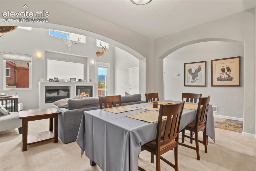 Image 10 of 38: Dining Area