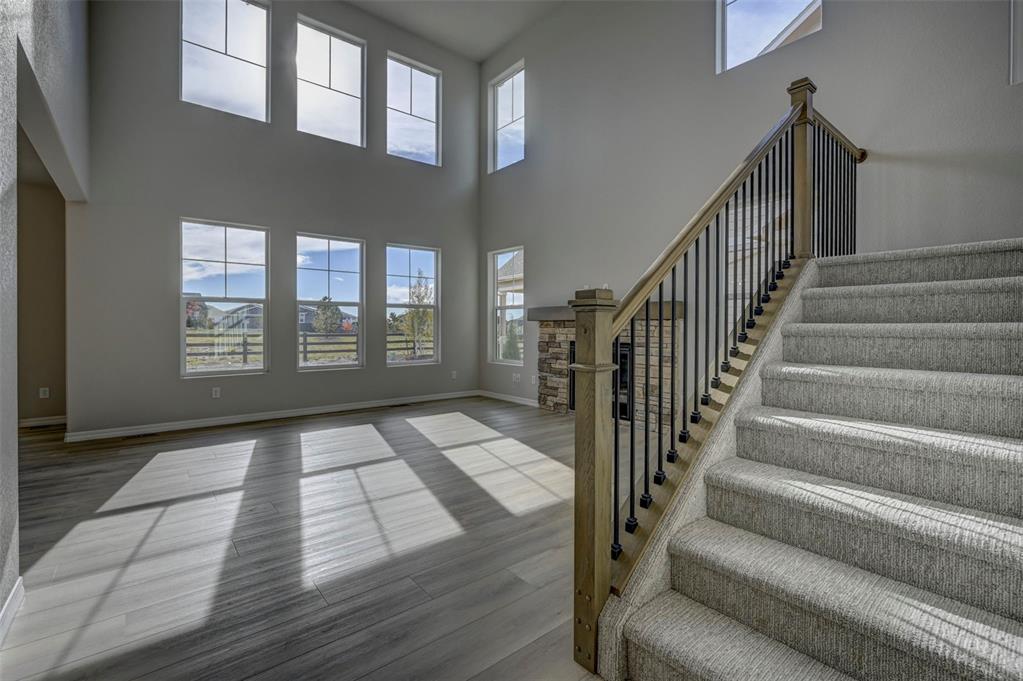 Image 13 of 37: Living Room