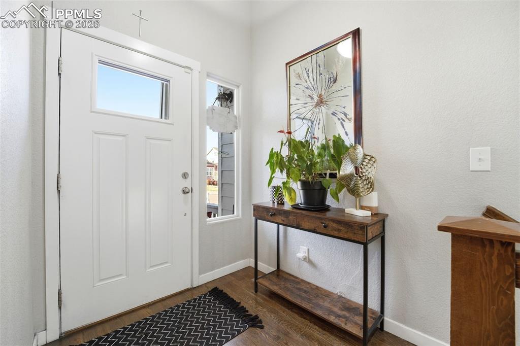 Image 11 of 50: Entry