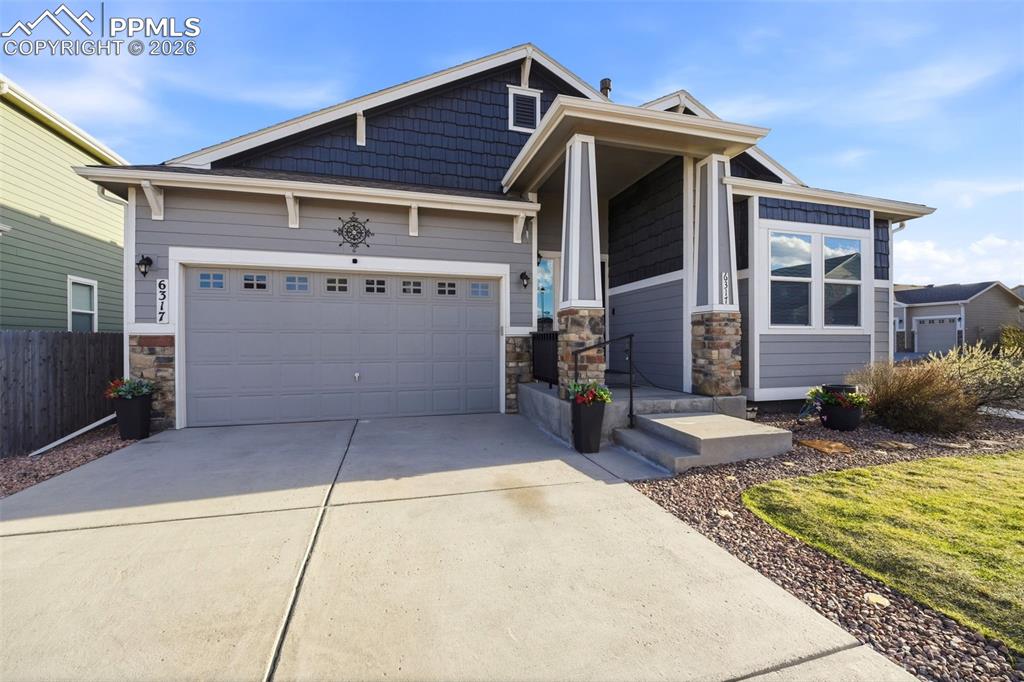 Image 8 of 50: Front of Structure