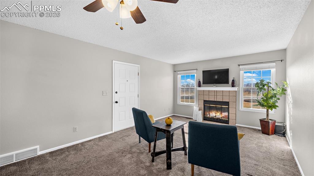 Image 10 of 24: Living Room