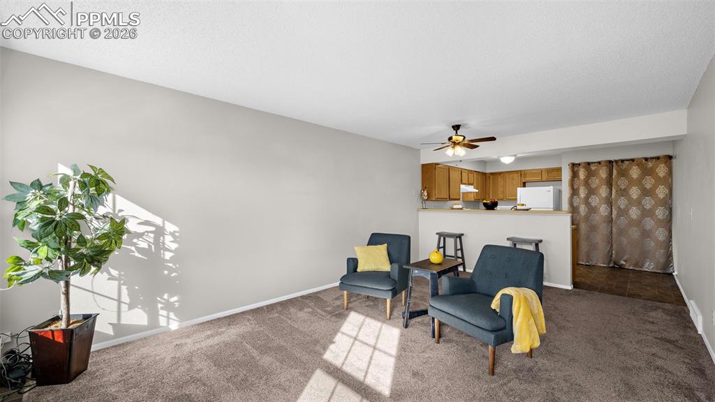 Image 11 of 24: Sitting Room