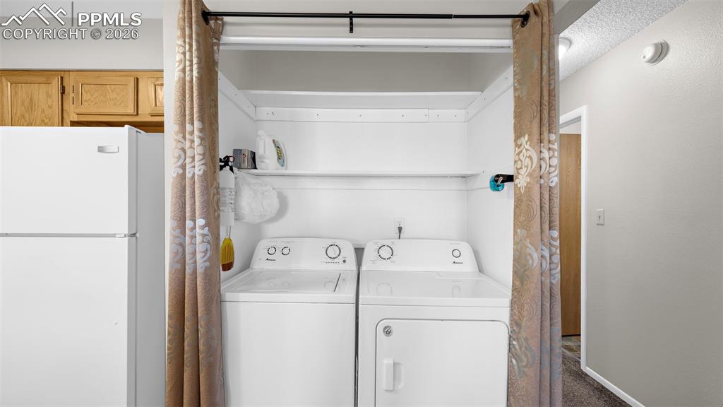 Image 17 of 24: Laundry