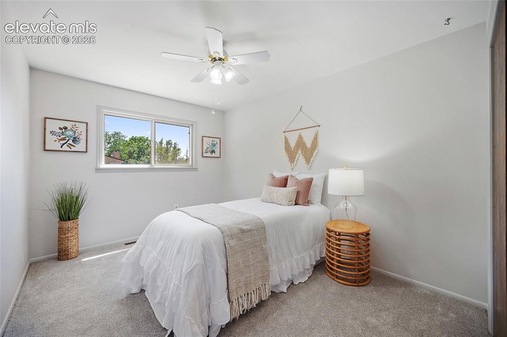 Image 17 of 47: Bedroom