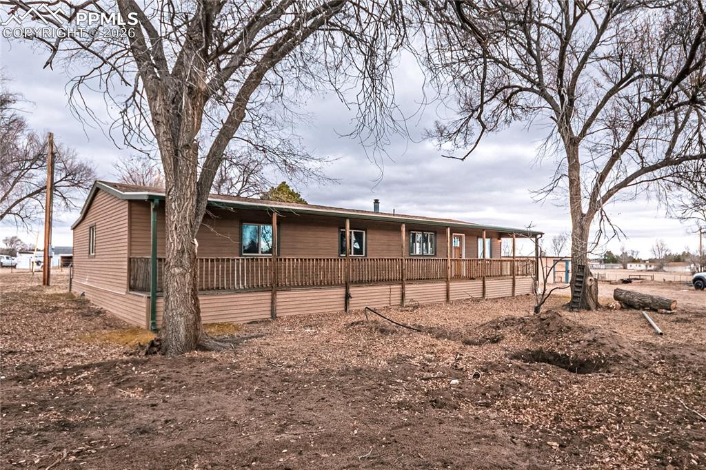 Image 1 of 38: Side of Structure