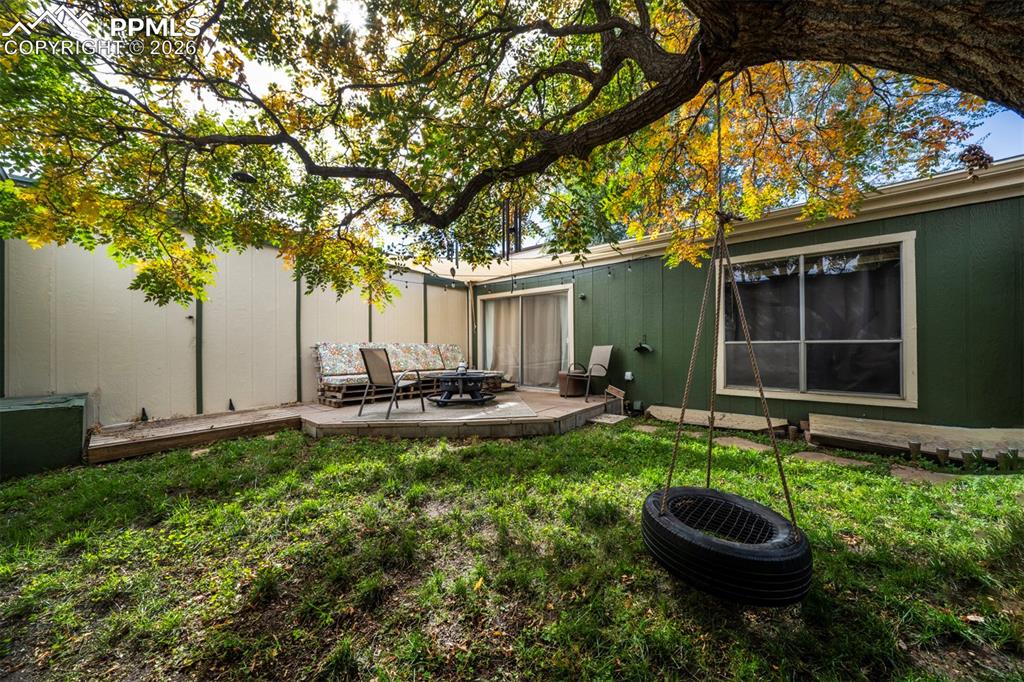 Image 26 of 26: Back of Structure