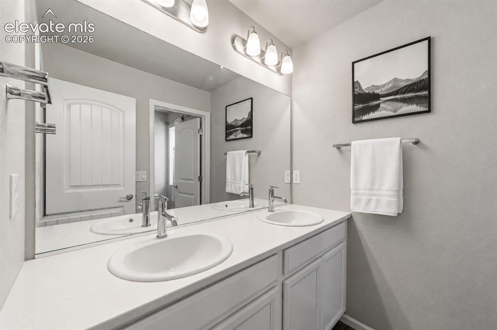 Image 14 of 21: Full updated bathroom on upper level
