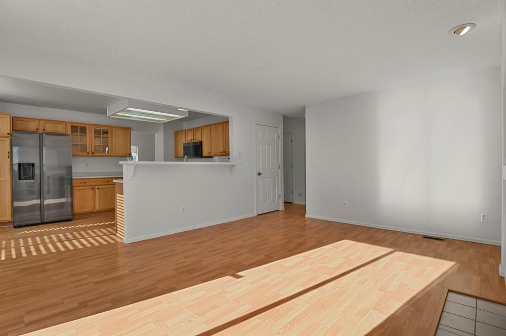 Image 13 of 33: Living Room