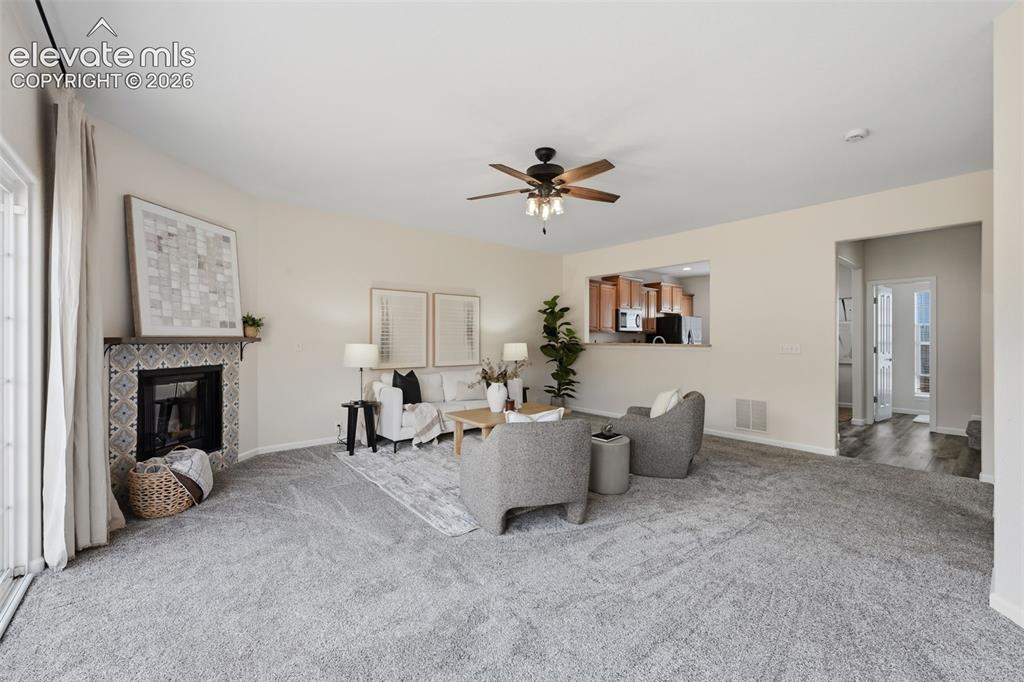 Image 5 of 28: Main level living room
