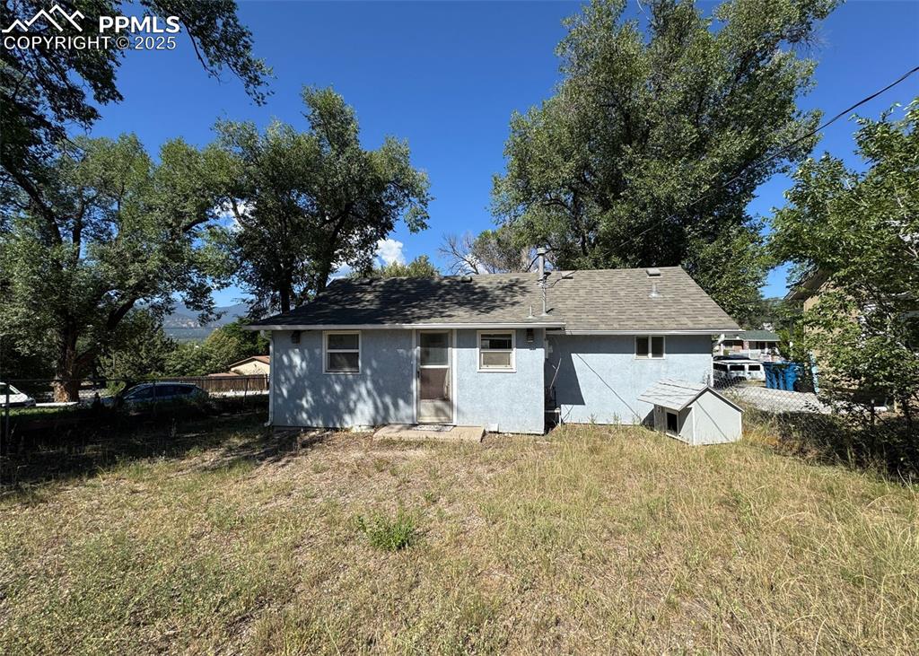 Image 20 of 23: Back of Structure