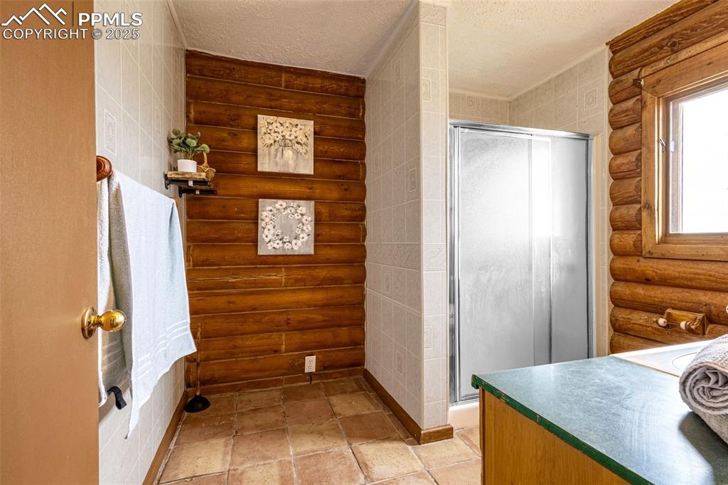 Image 17 of 33: Master Bathroom