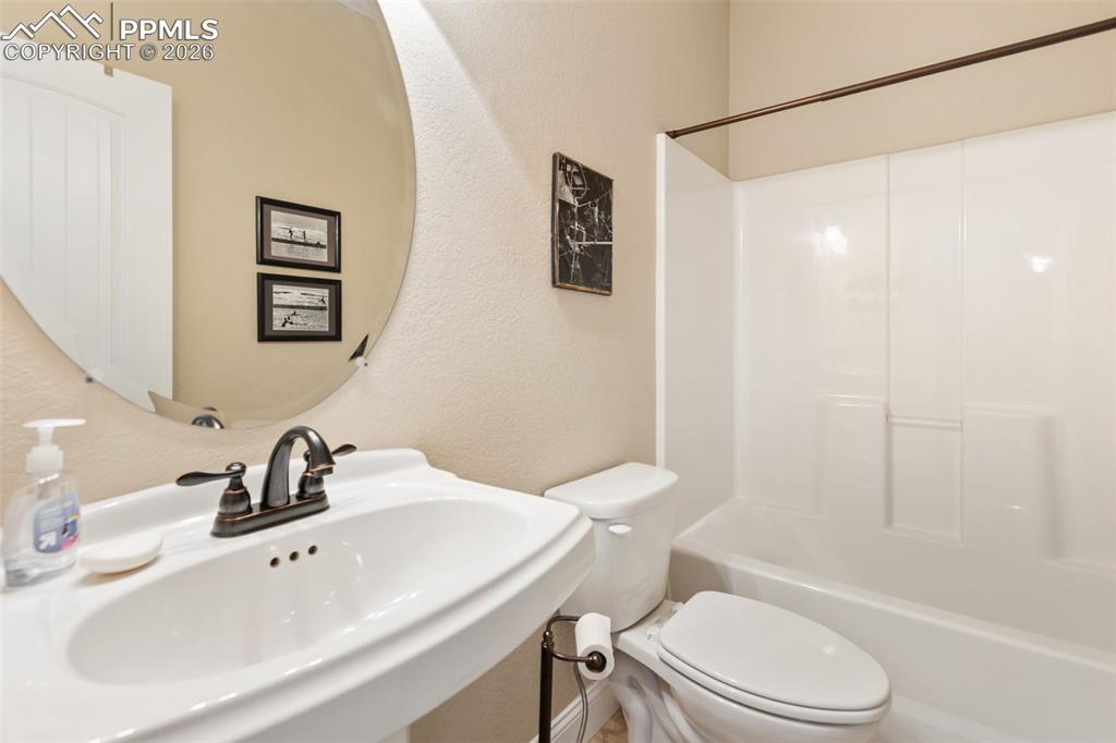 Image 24 of 39: Full Bathroom upstairs