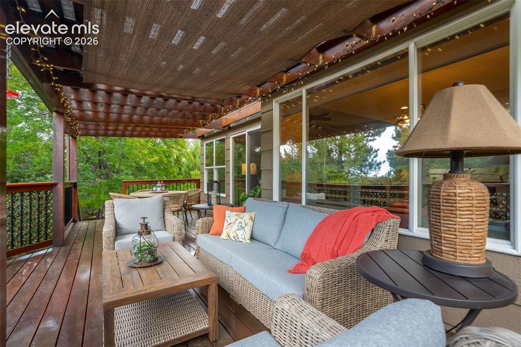 Image 3 of 50: Expansive Brazilian hardwood deck