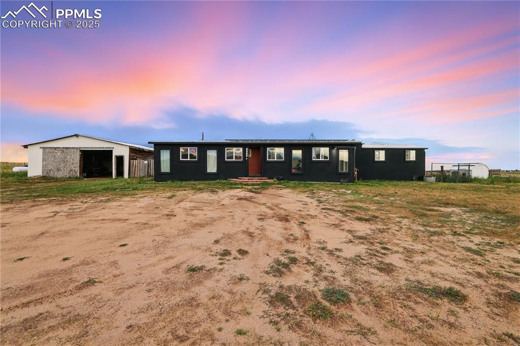 Image 3 of 50: Stylish ranch home on your 35 acres