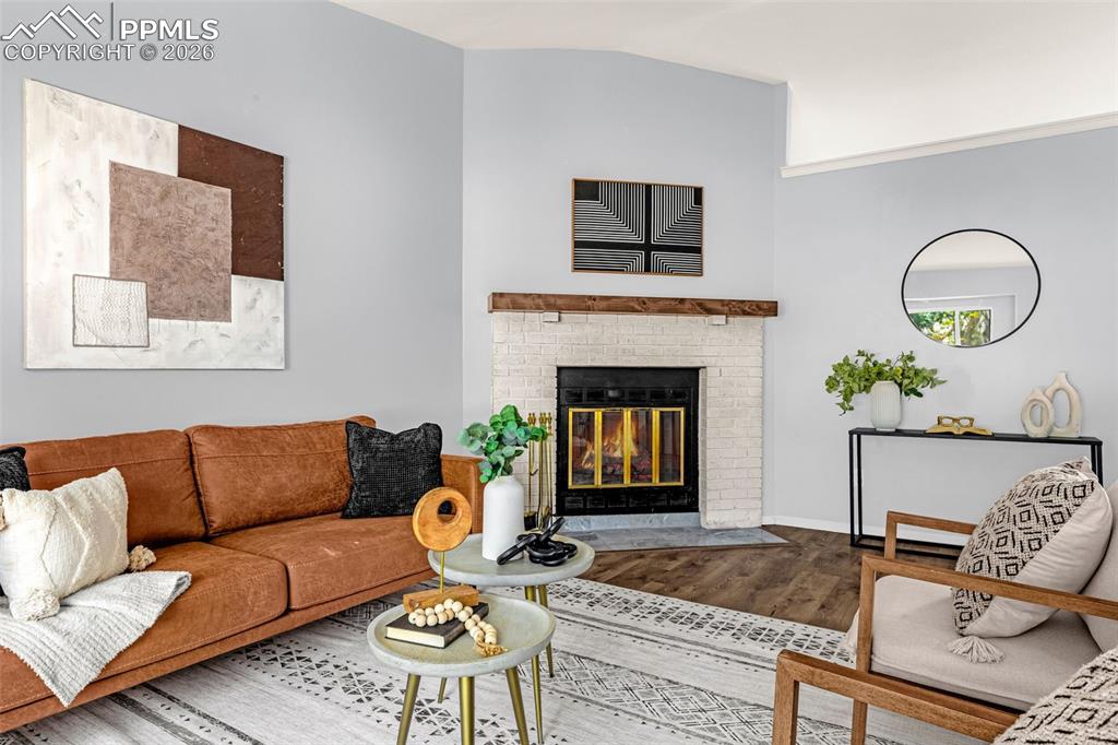 Image 4 of 42: Living Room