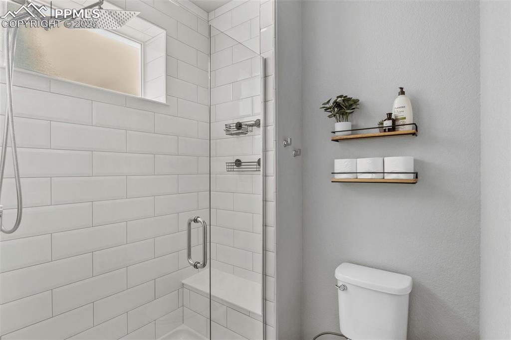 Image 19 of 28: Master Bathroom