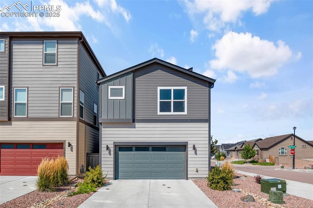 Image 28 of 28: Back of Structure