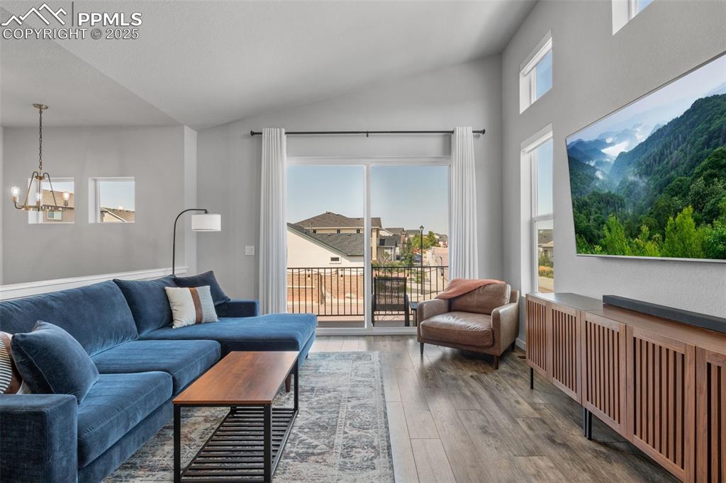 Image 6 of 28: Living Room