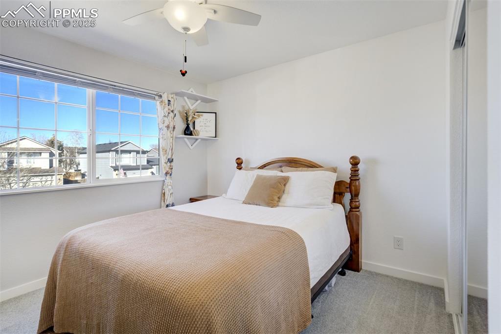 Image 26 of 41: Bedroom