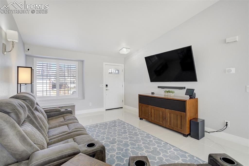 Image 7 of 41: Living Room