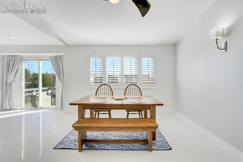 Image 9 of 41: Dining Area