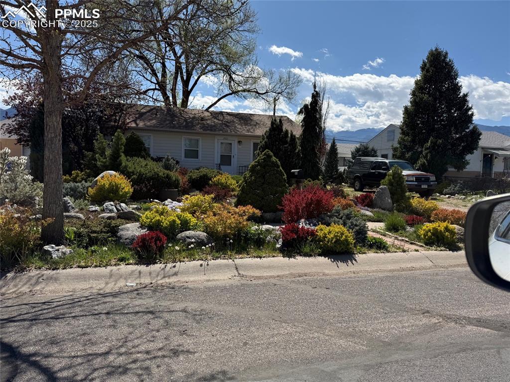 Image 15 of 50: View of front of house