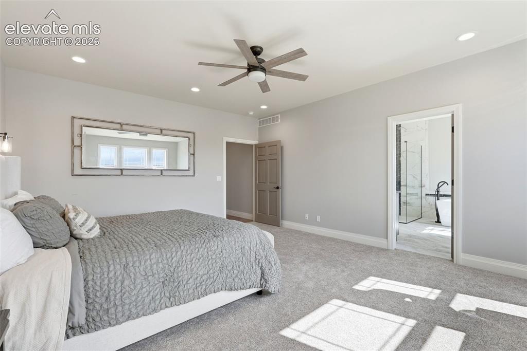 Image 18 of 42: Master Bedroom