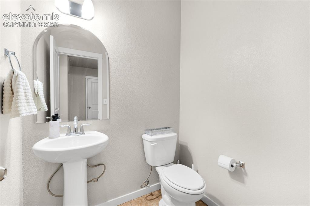 Image 15 of 49: Bathroom