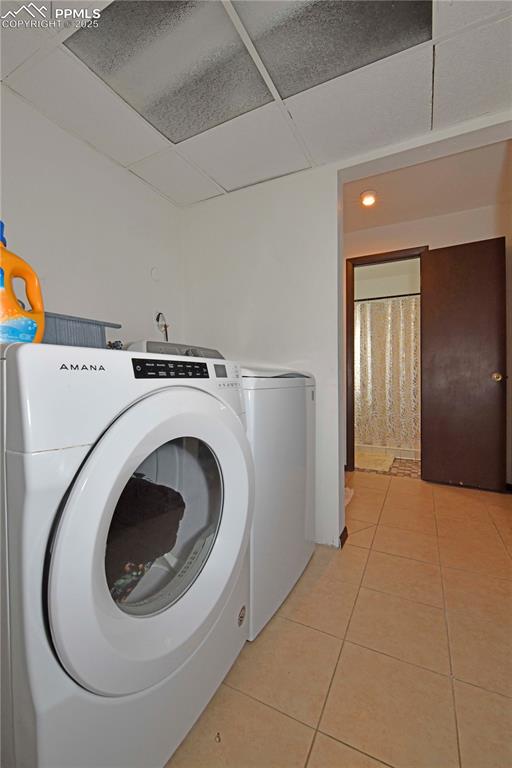 Image 26 of 28: Laundry