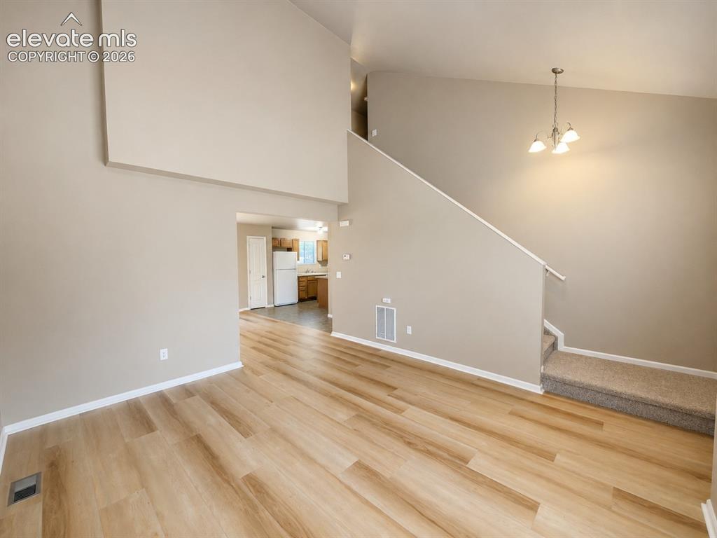 Image 4 of 27: Living Room