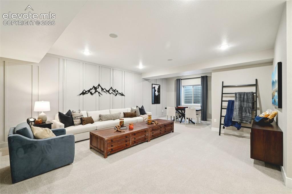 Image 19 of 50: Living Room