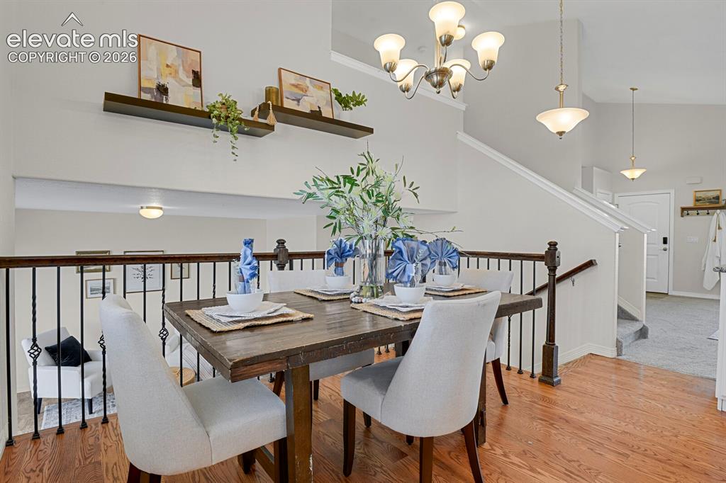 Image 10 of 46: Dining Area