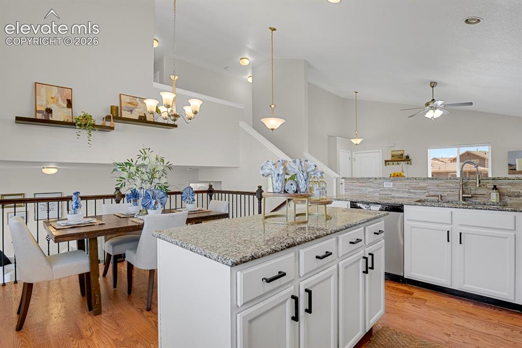 Image 12 of 46: Kitchen