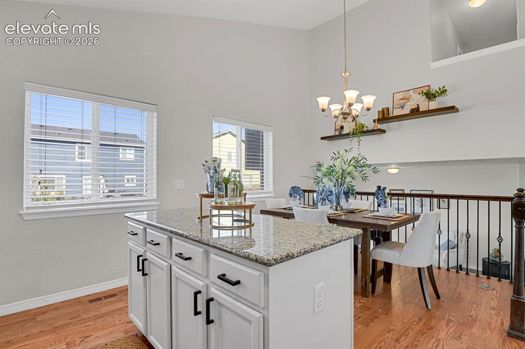 Image 13 of 46: Kitchen