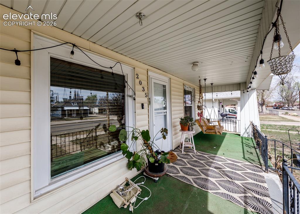 Image 4 of 42: Patio