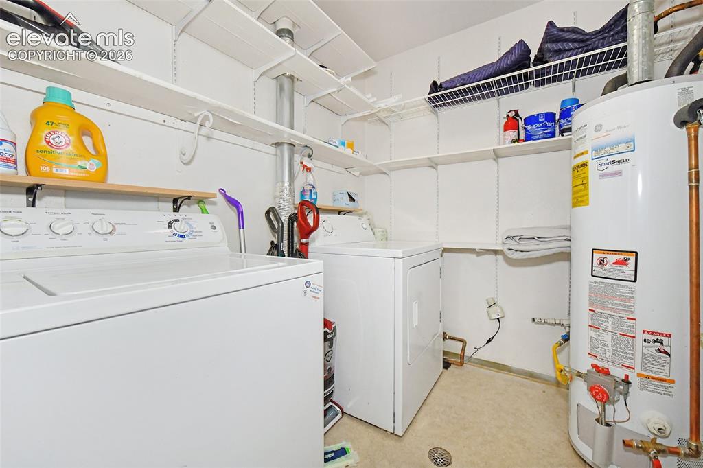 Image 18 of 22: Laundry and utility aea