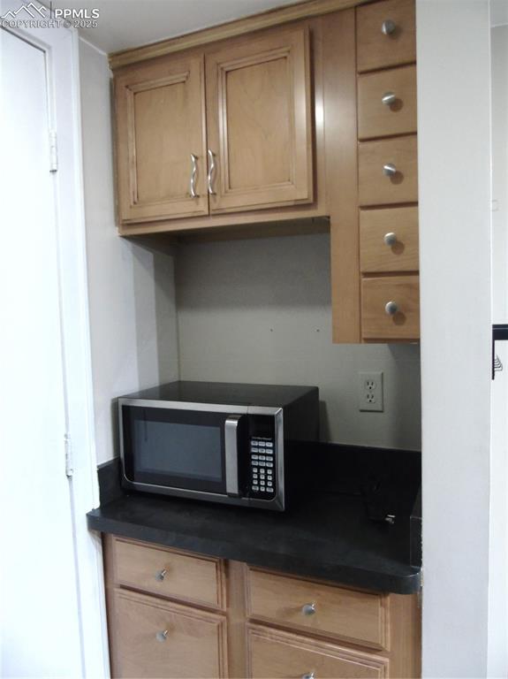 Image 10 of 29: Detailed view