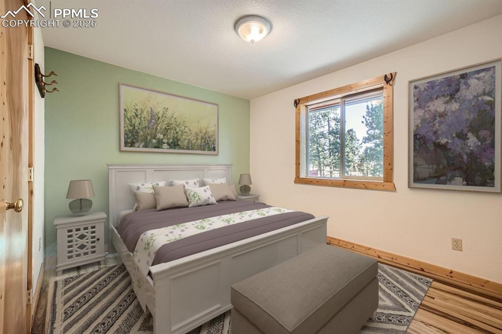 Image 11 of 21: Virtual