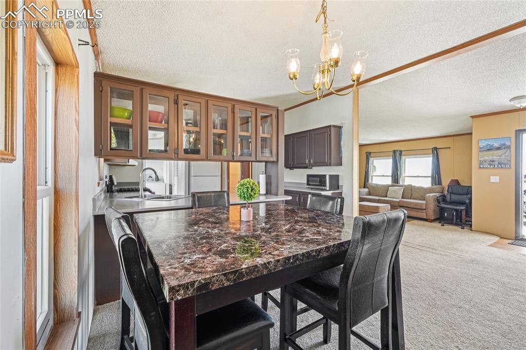 Image 12 of 39: Dining Area