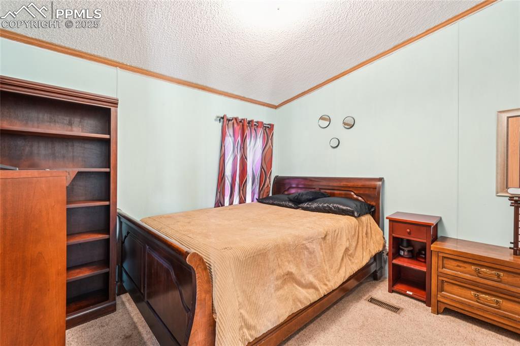 Image 21 of 39: Bedroom