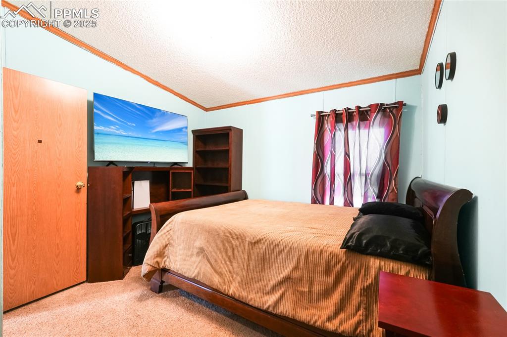 Image 22 of 39: Bedroom