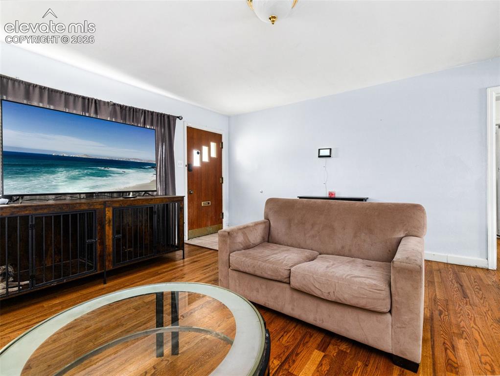 Image 6 of 24: Living Room