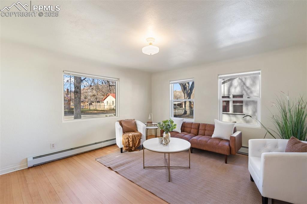 Image 7 of 34: Living Room