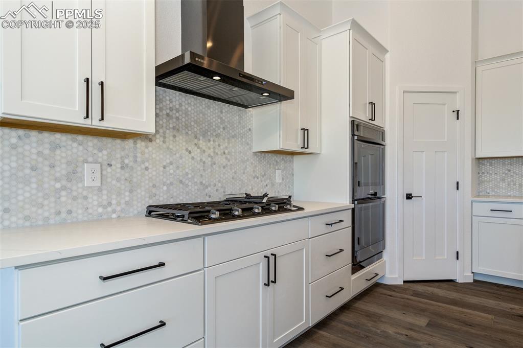 Image 25 of 36: EXAMPLE-PRIOR BUILT HOME-KITCHEN