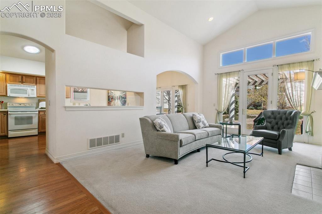 Image 4 of 28: Living Room